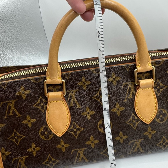 Louis Vuitton Brown Leather Monogram Hand Bag - Picture 13 of 16